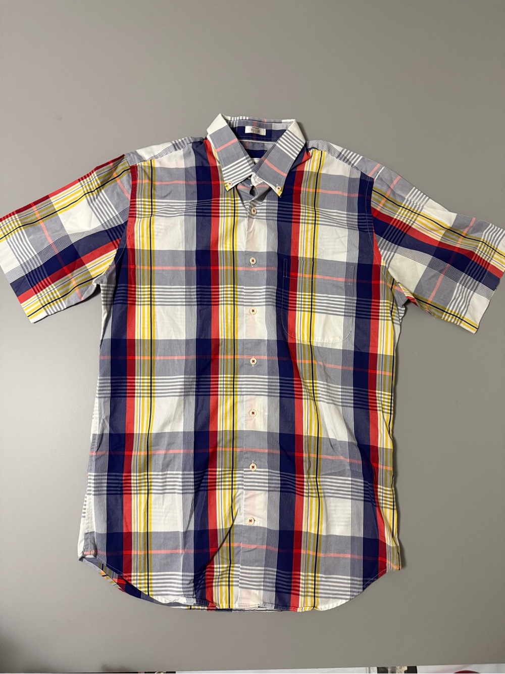 Peter Millar Weekender Finish Medium Short Sleeve Plaid Shirt. P5